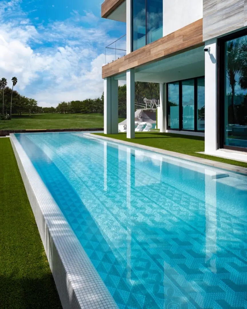 Reef Tropical field crew and equipment at a luxury residential property.